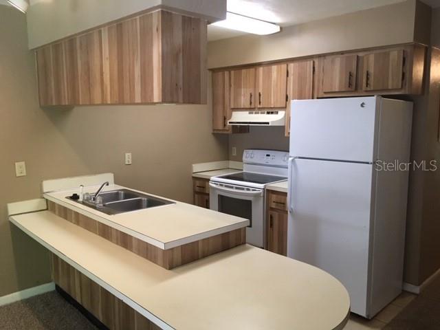 RUSTIC SPGS - Residential Lease