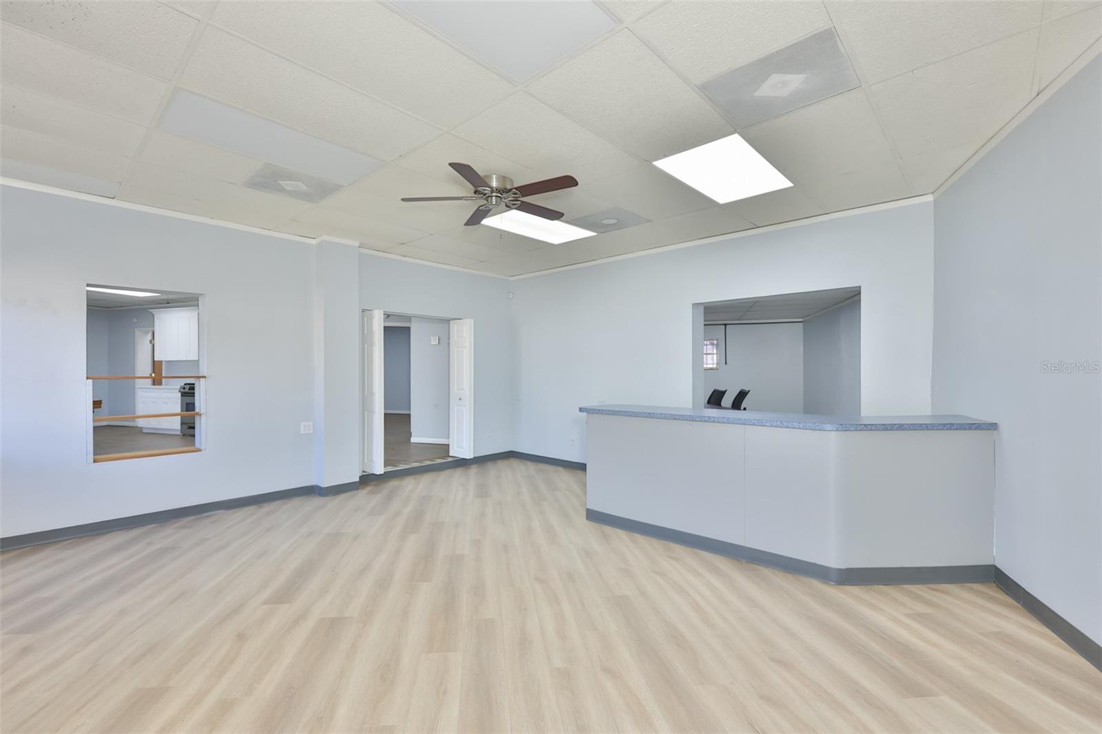 AVALON - Commercial Sale