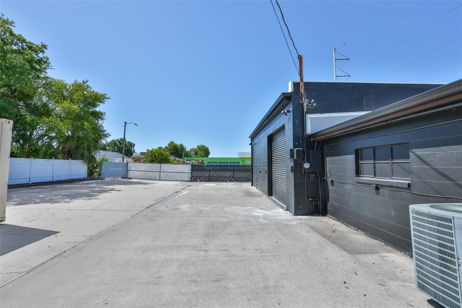 AVALON - Commercial Sale