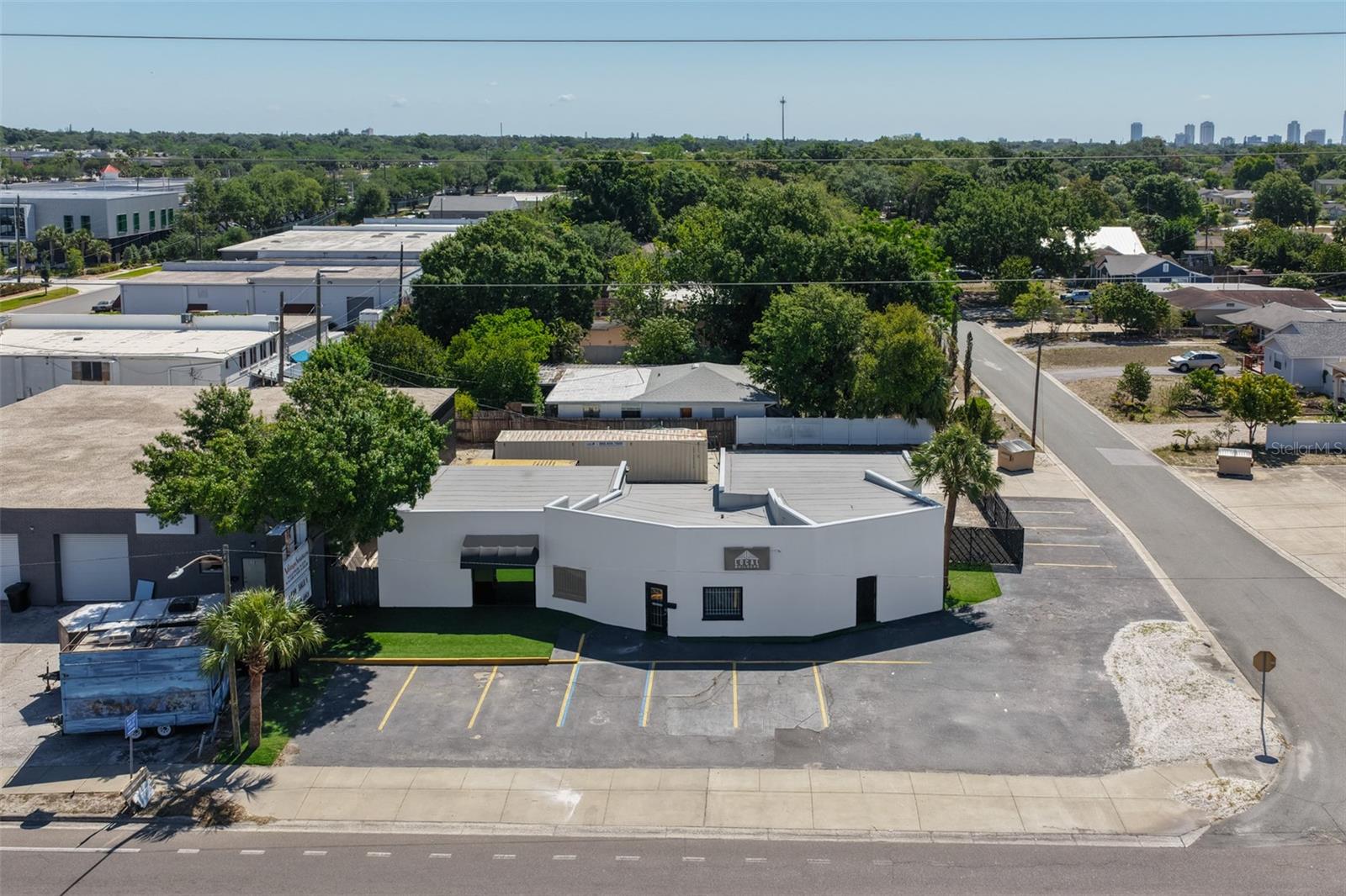 AVALON - Commercial Sale