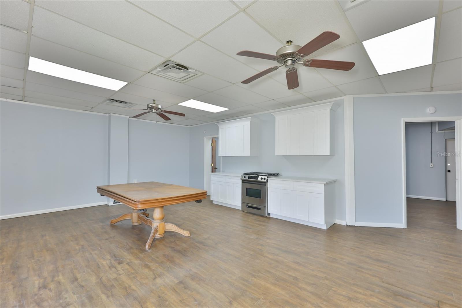 AVALON - Commercial Sale
