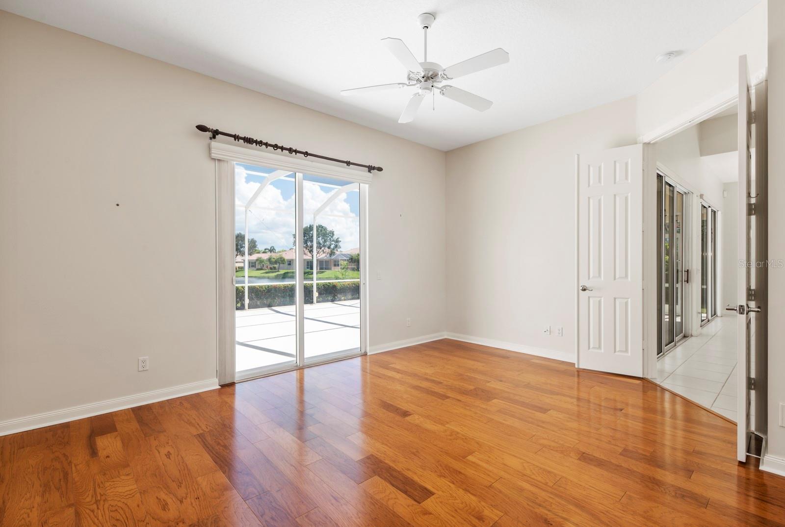 VILLAGEWALK - Residential