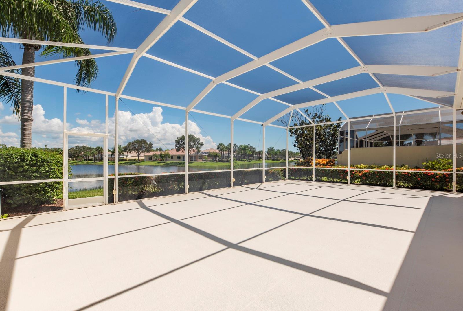 VILLAGEWALK - Residential