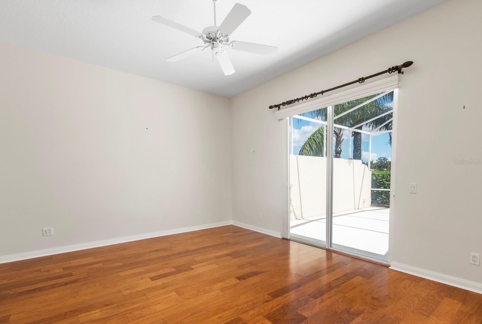 VILLAGEWALK - Residential