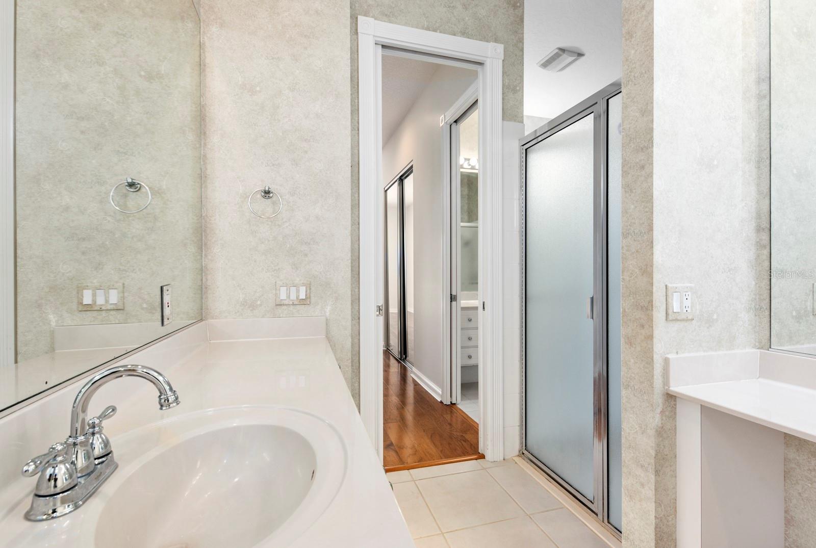 VILLAGEWALK - Residential