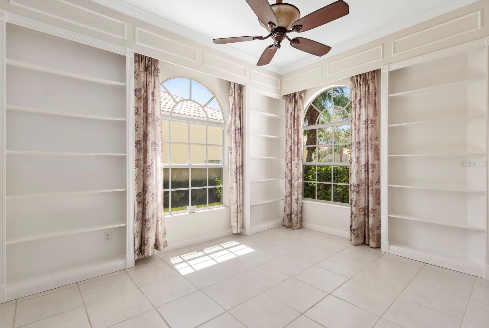 VILLAGEWALK - Residential