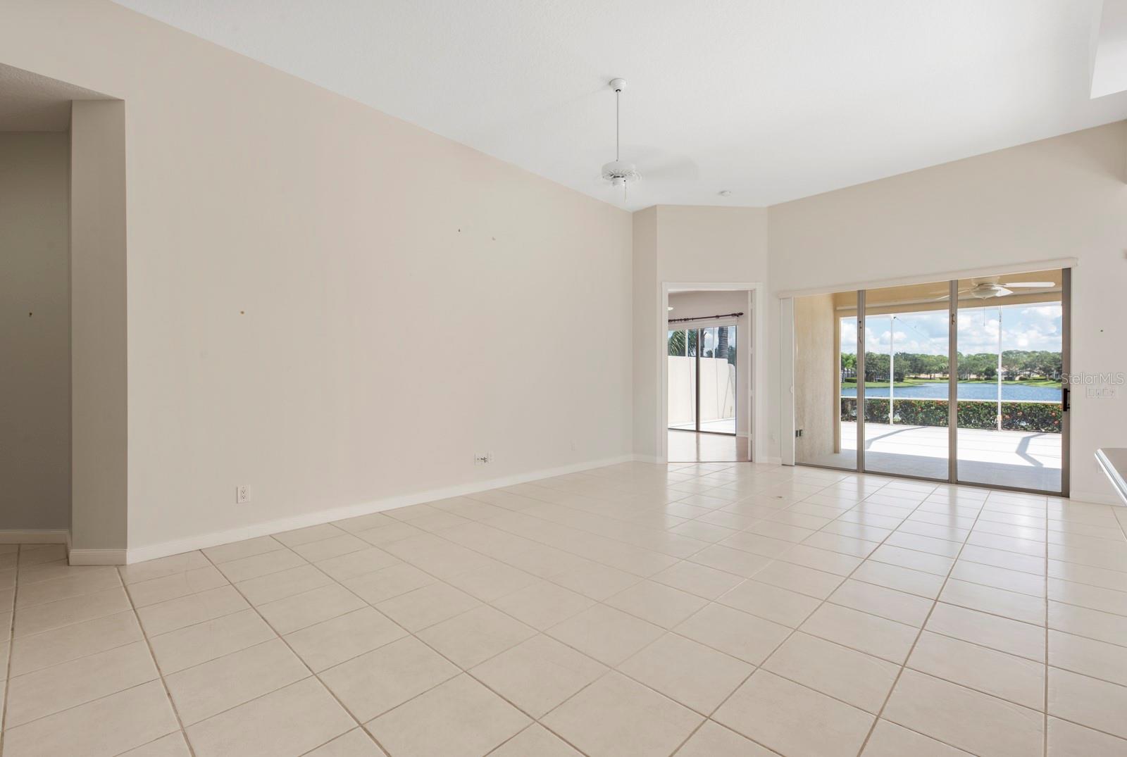 VILLAGEWALK - Residential