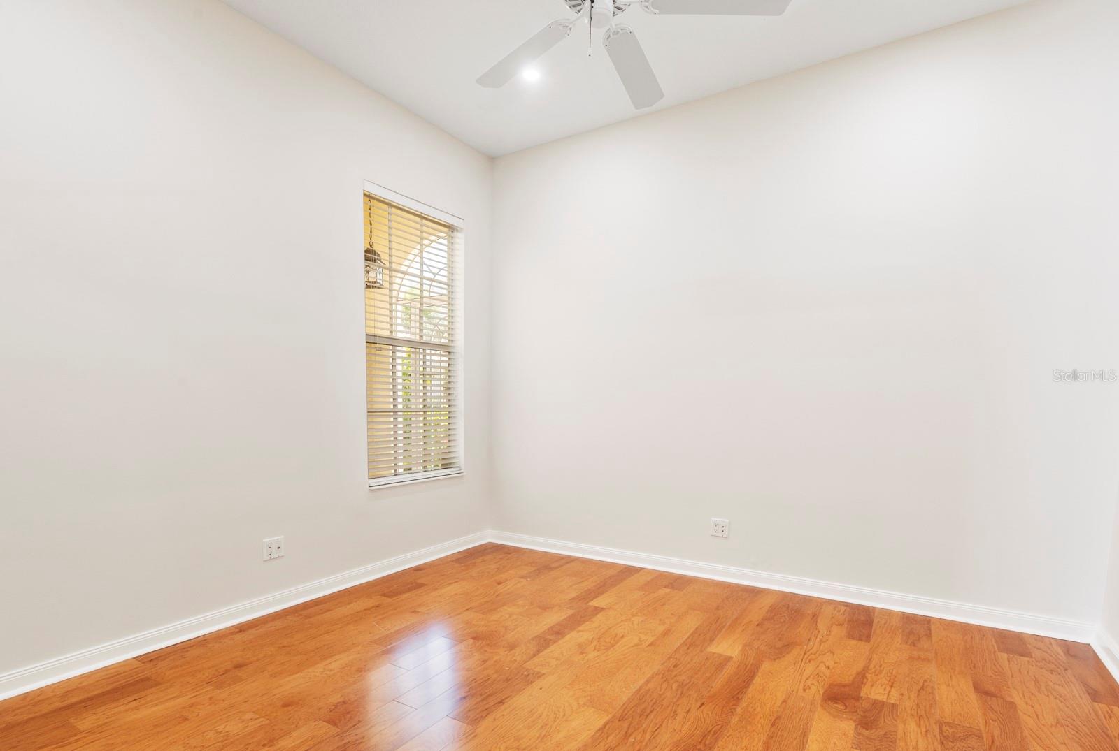 VILLAGEWALK - Residential