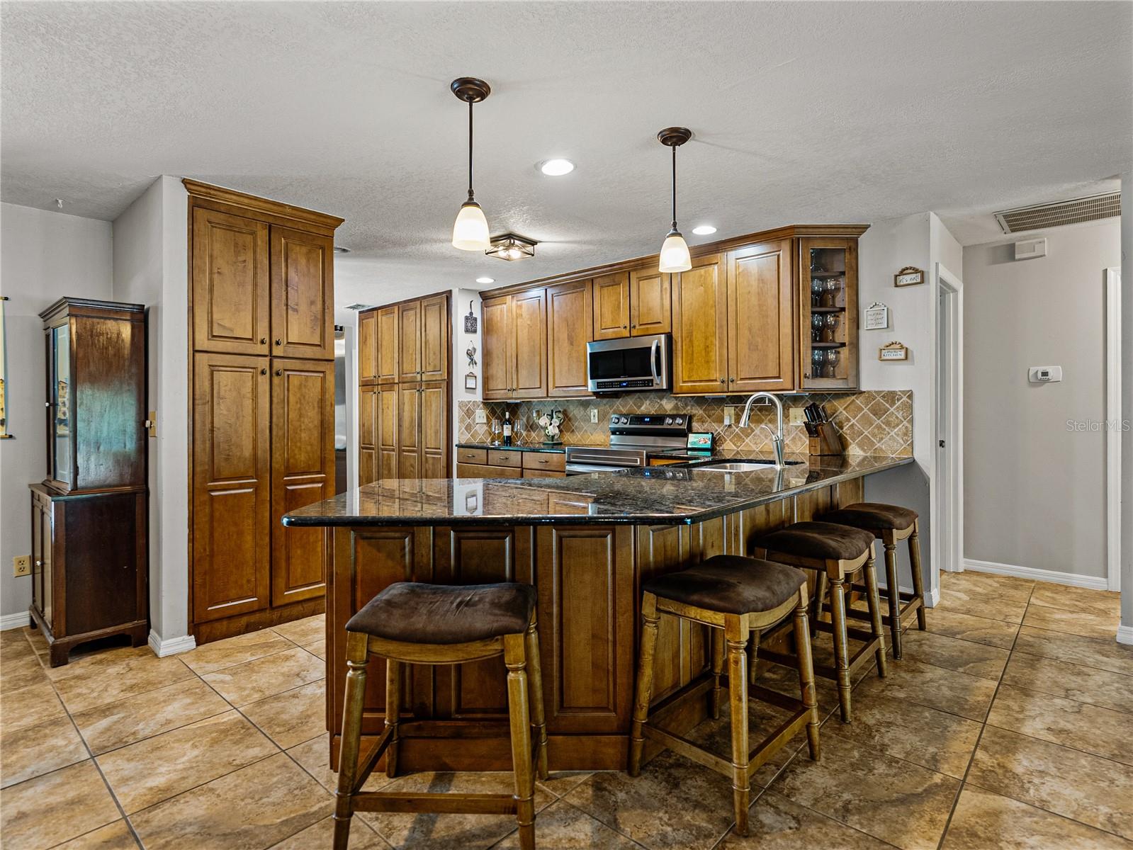 LAKE BERNADETTE GARDENS - Residential