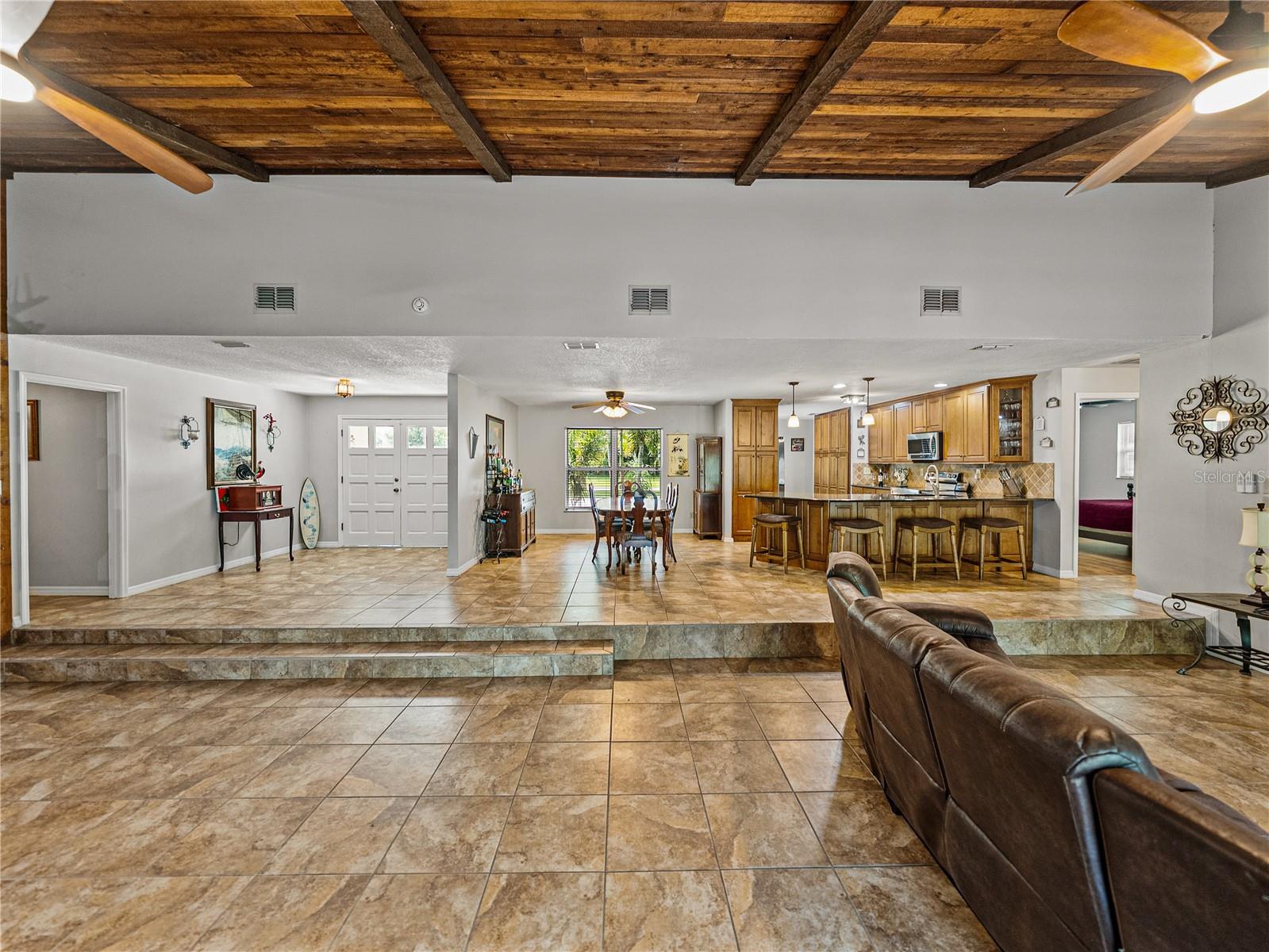 LAKE BERNADETTE GARDENS - Residential