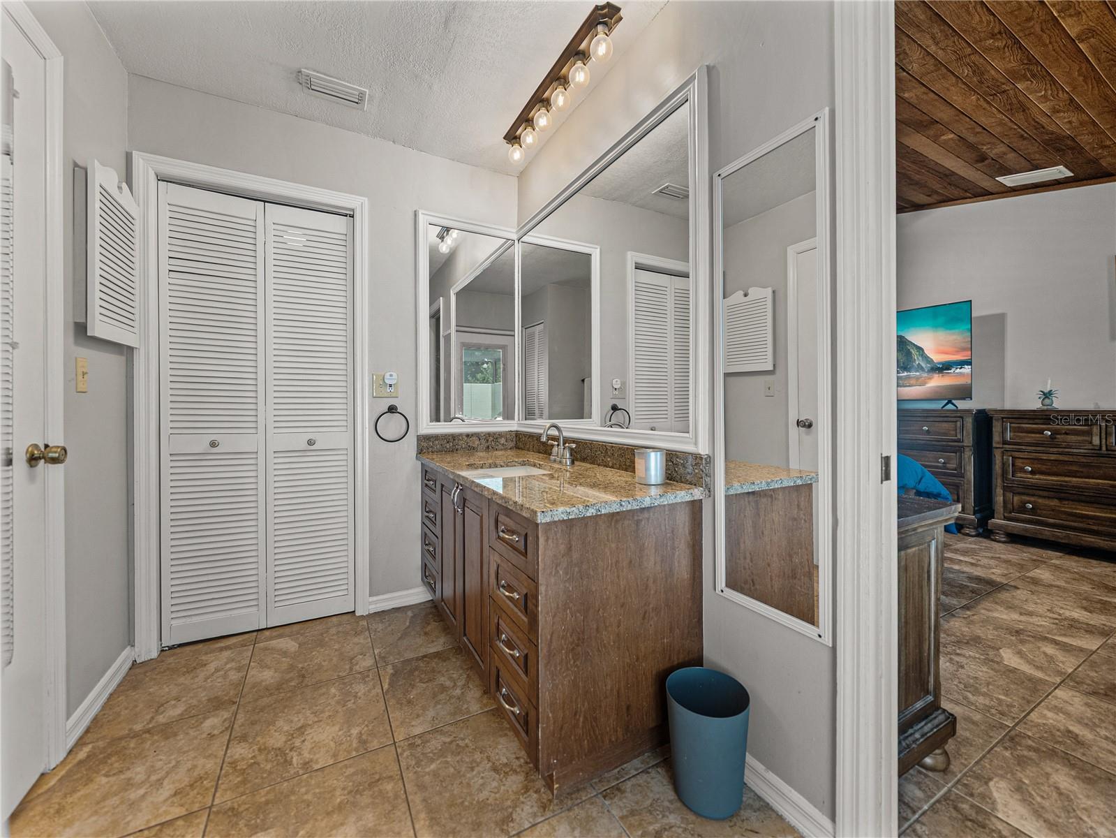 LAKE BERNADETTE GARDENS - Residential