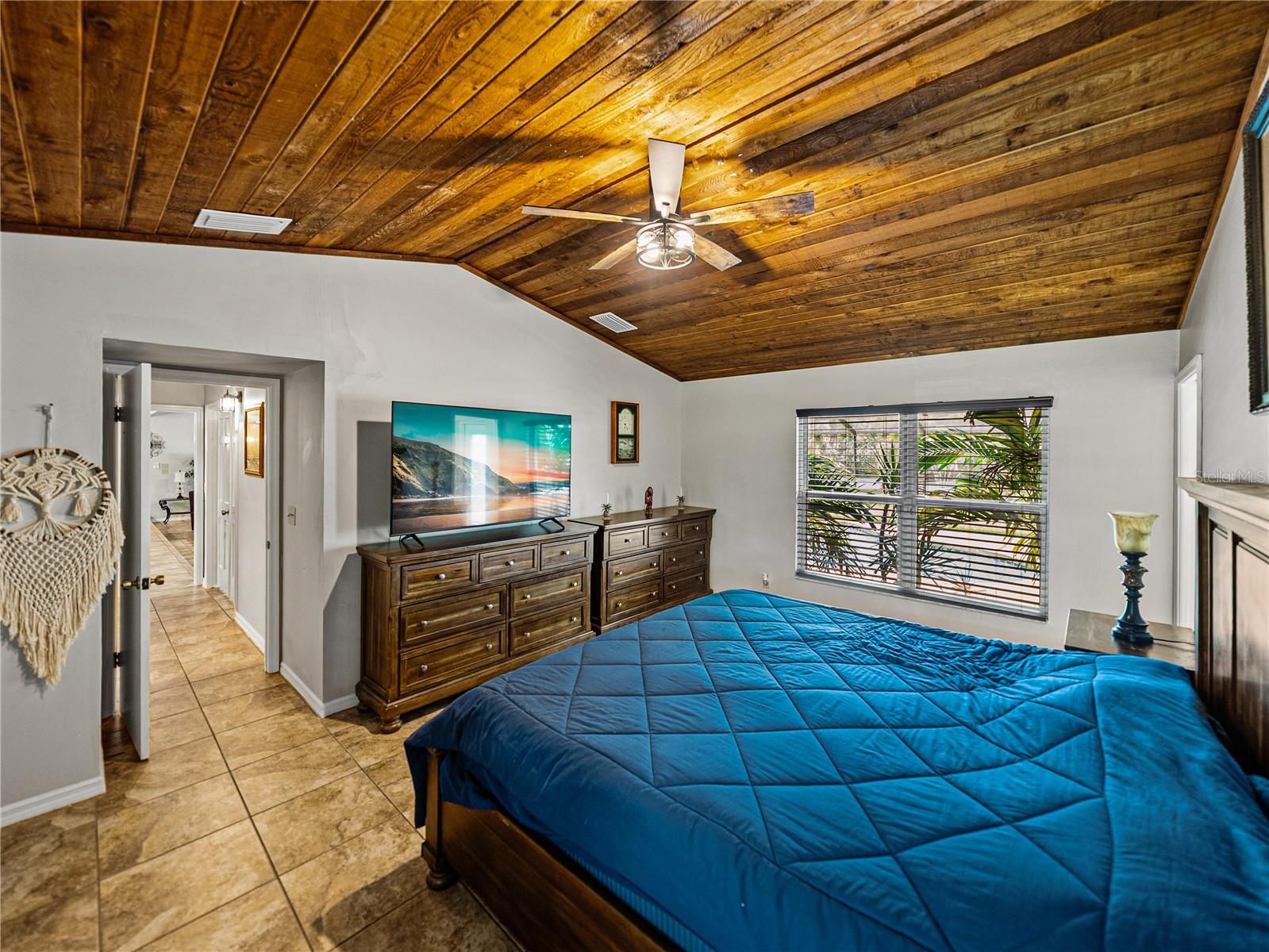LAKE BERNADETTE GARDENS - Residential