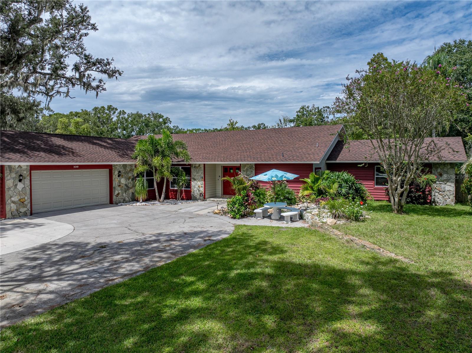 LAKE BERNADETTE GARDENS - Residential