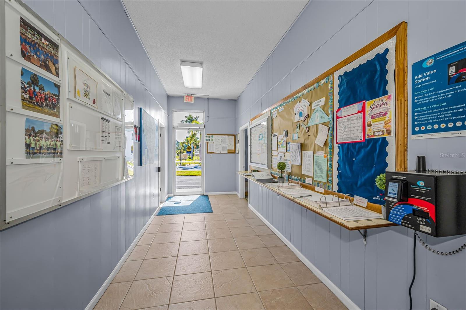 PARADISE SHORES - Residential