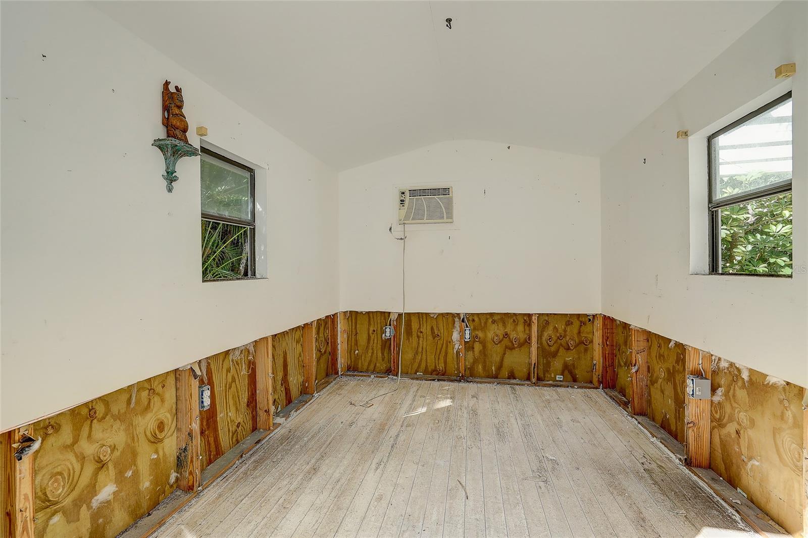 SIESTA REV OF - Residential