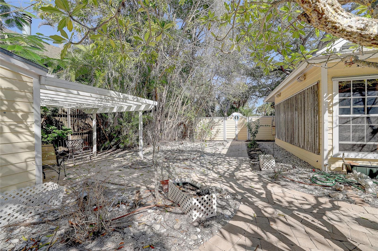 SIESTA REV OF - Residential