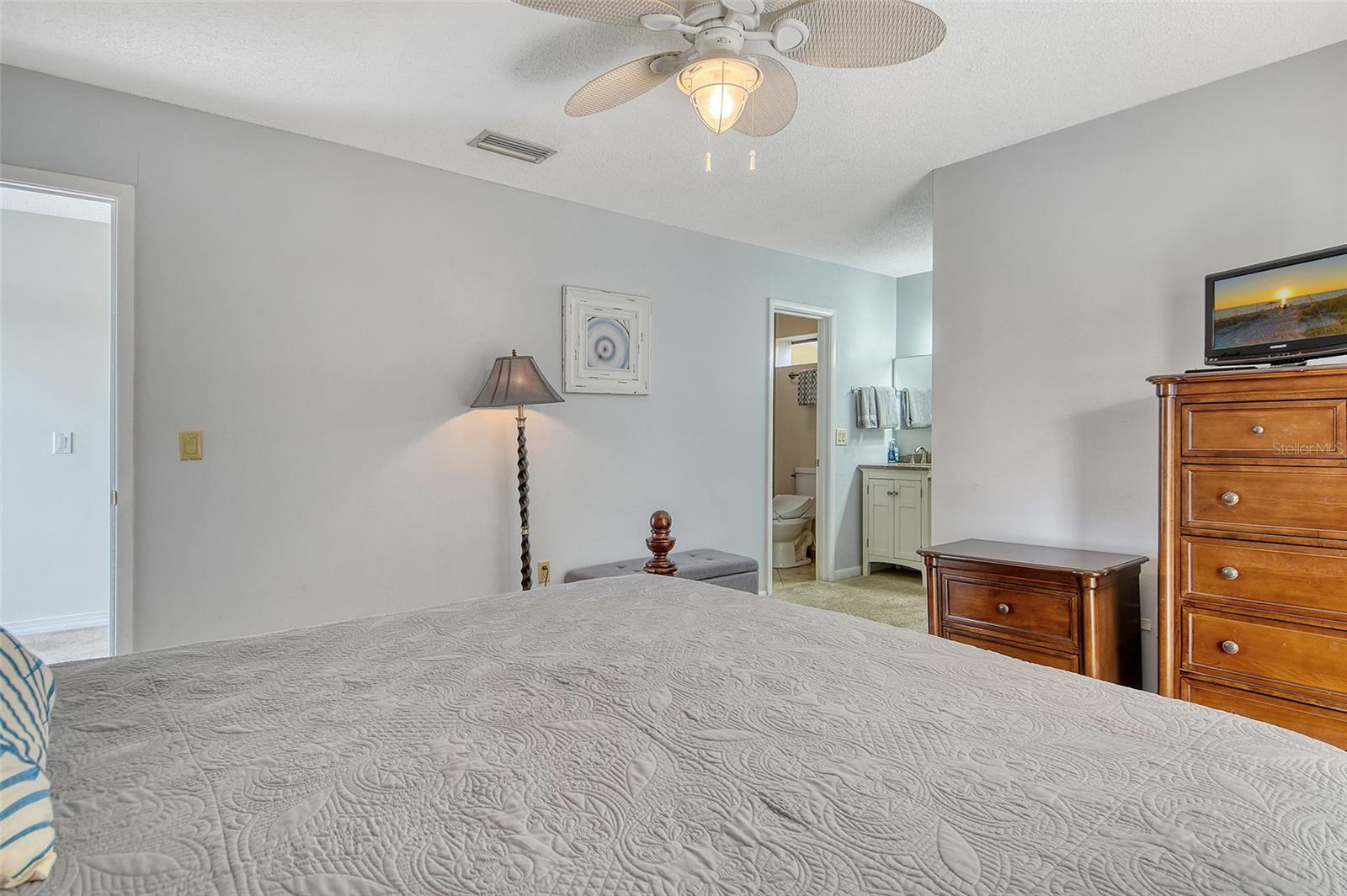 BAY OAKS - Residential