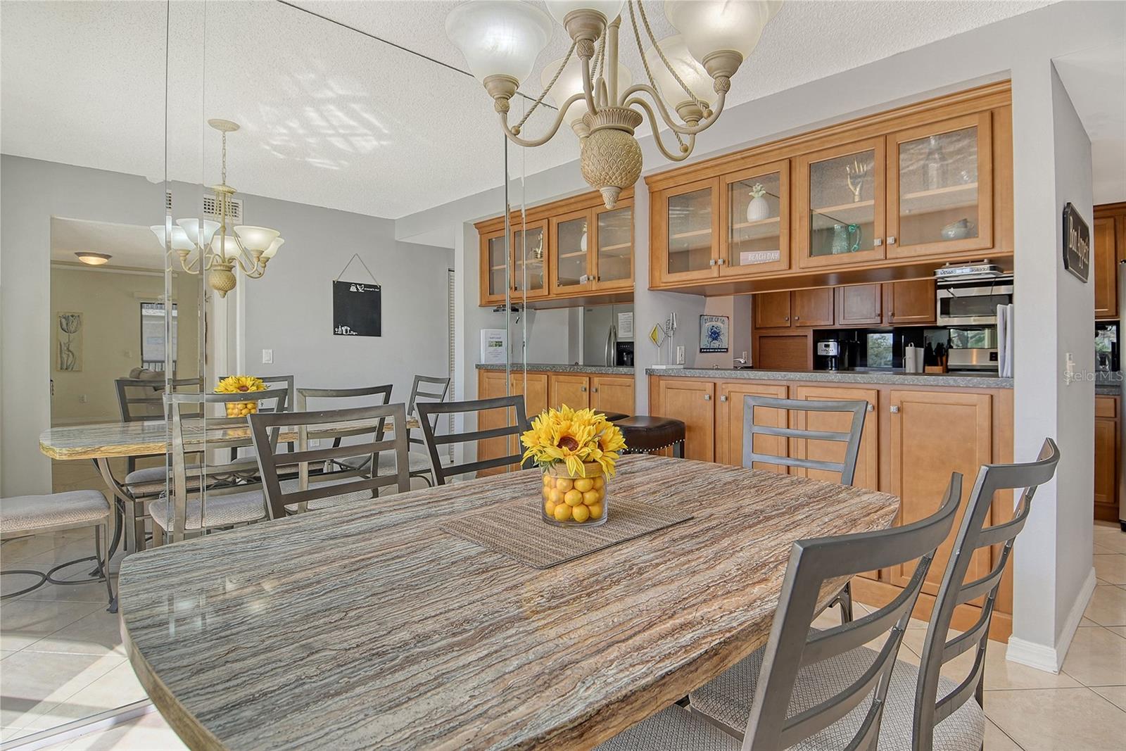 BAY OAKS - Residential