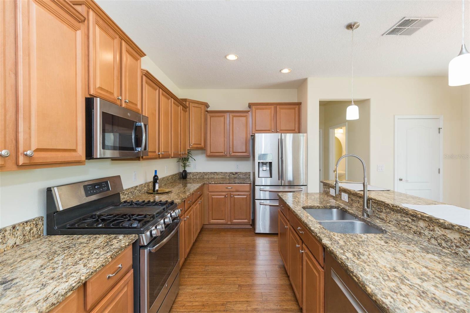 LIVE OAK PRESERVE PH 2A-VILLAG - Residential Lease