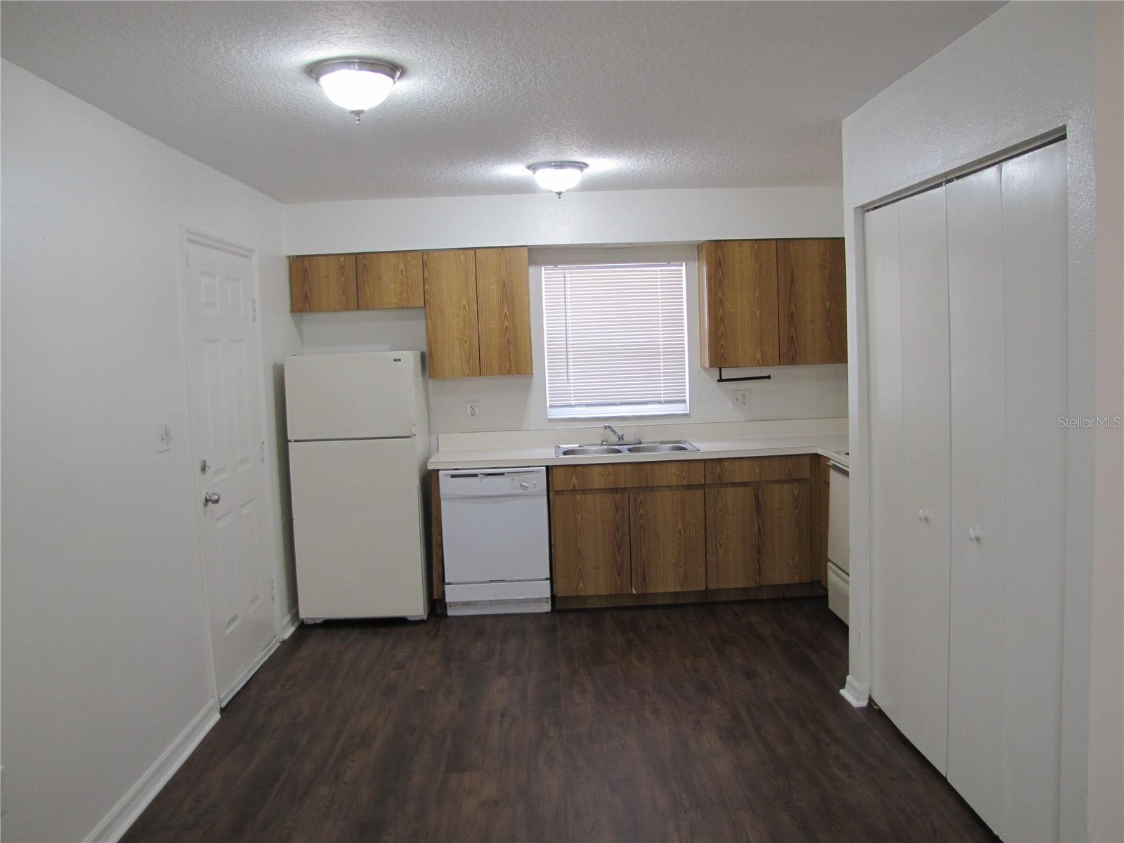 GRANT PARK - Residential Lease