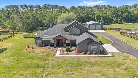 Tiny photo for 22250 Deer Park Avenue, Eustis, FL 32736 (MLS # O6403268)