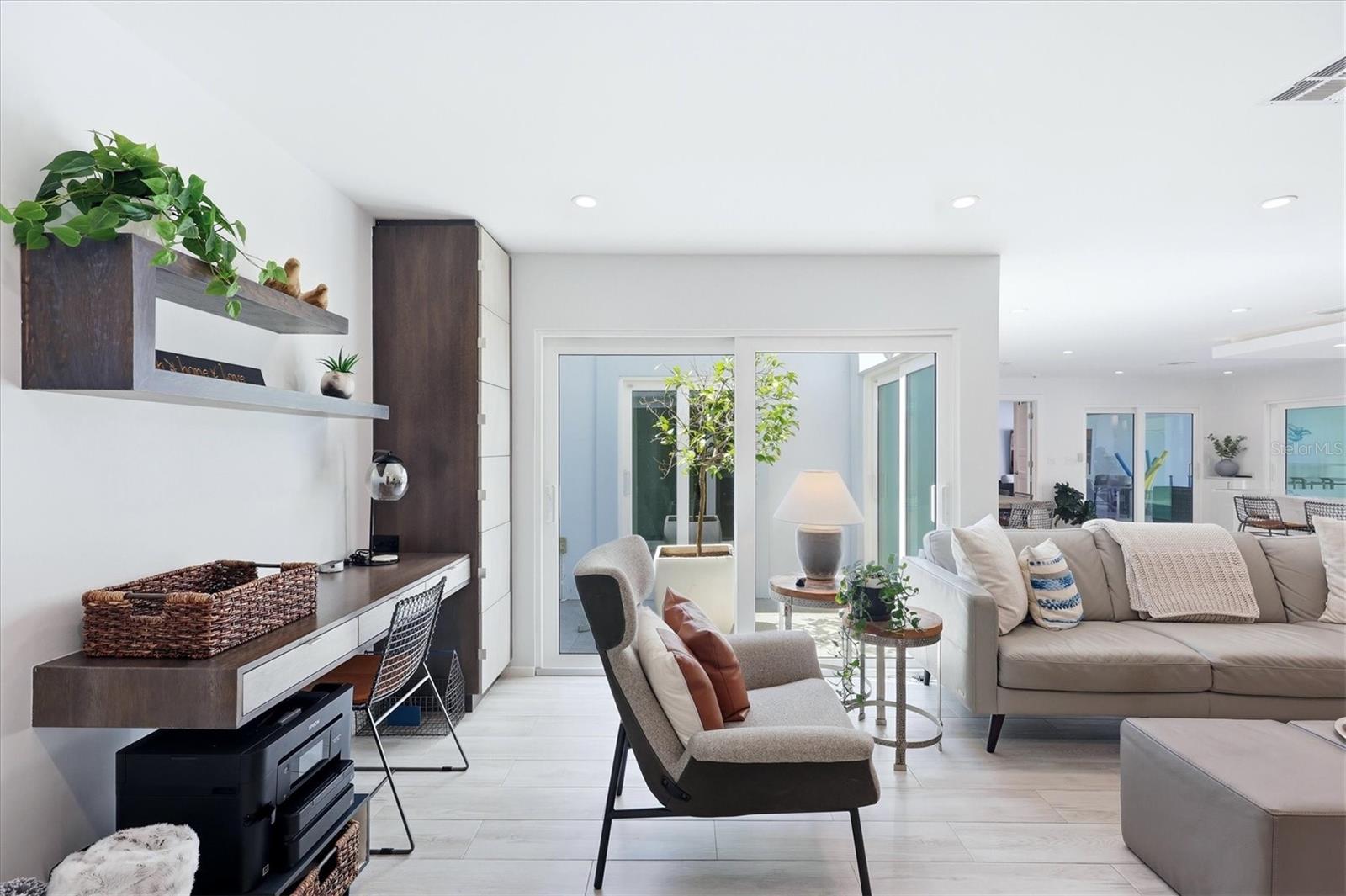 GLEN OAKS MANOR HOMES PH 2 - Residential
