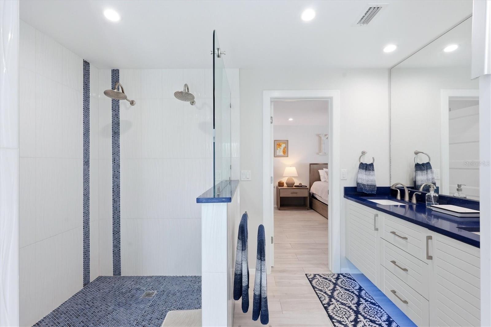 GLEN OAKS MANOR HOMES PH 2 - Residential