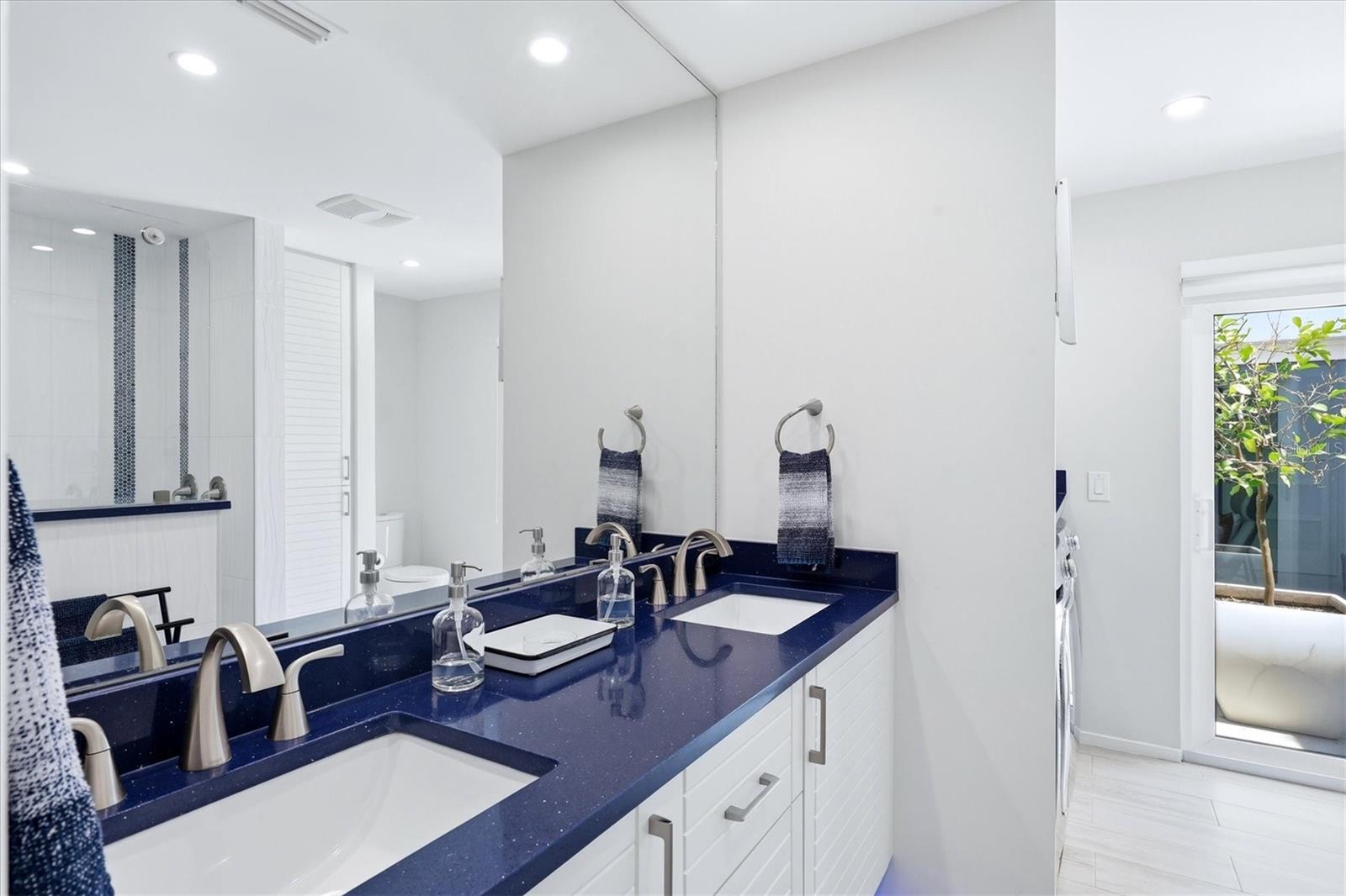 GLEN OAKS MANOR HOMES PH 2 - Residential
