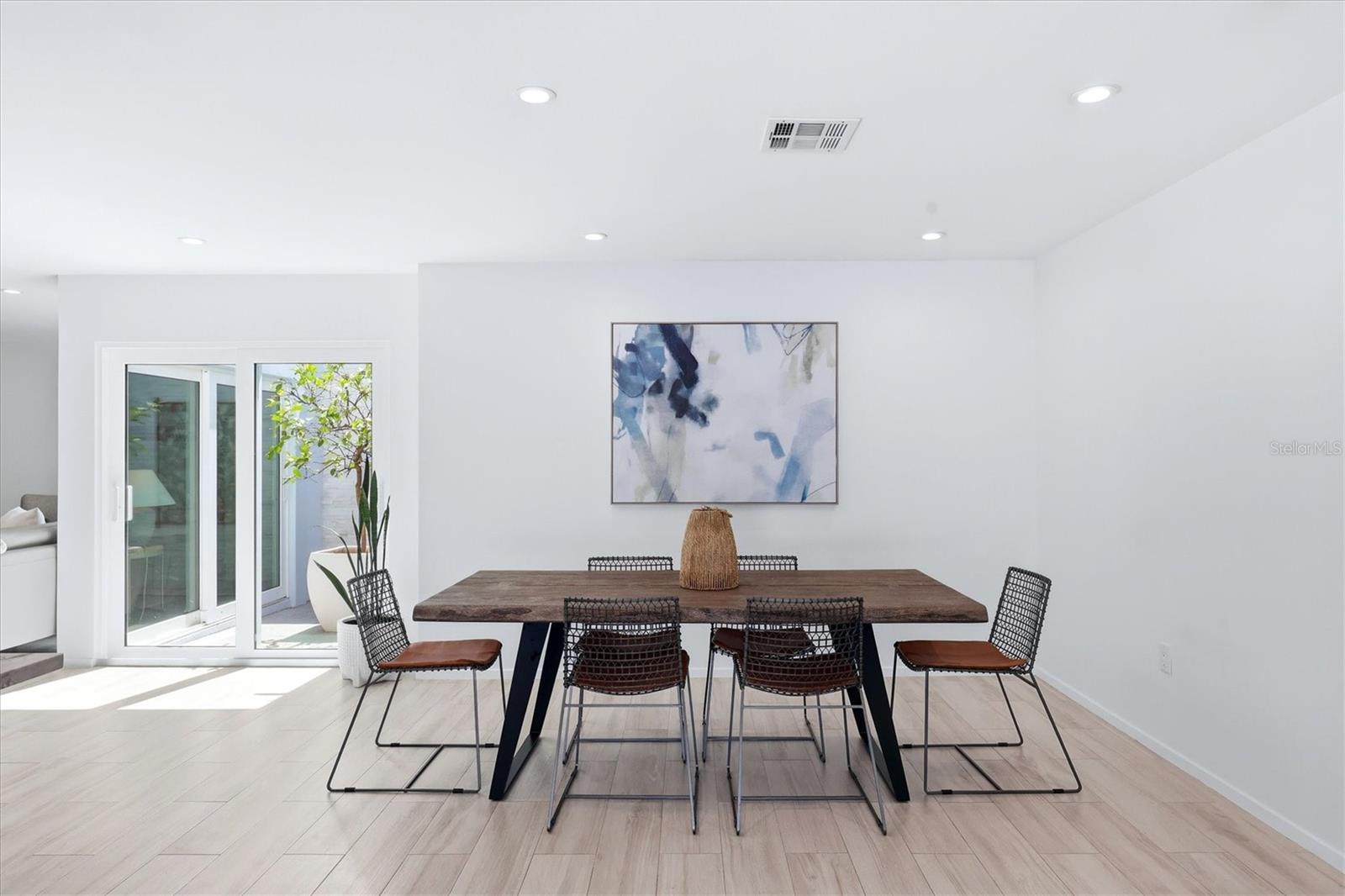 GLEN OAKS MANOR HOMES PH 2 - Residential