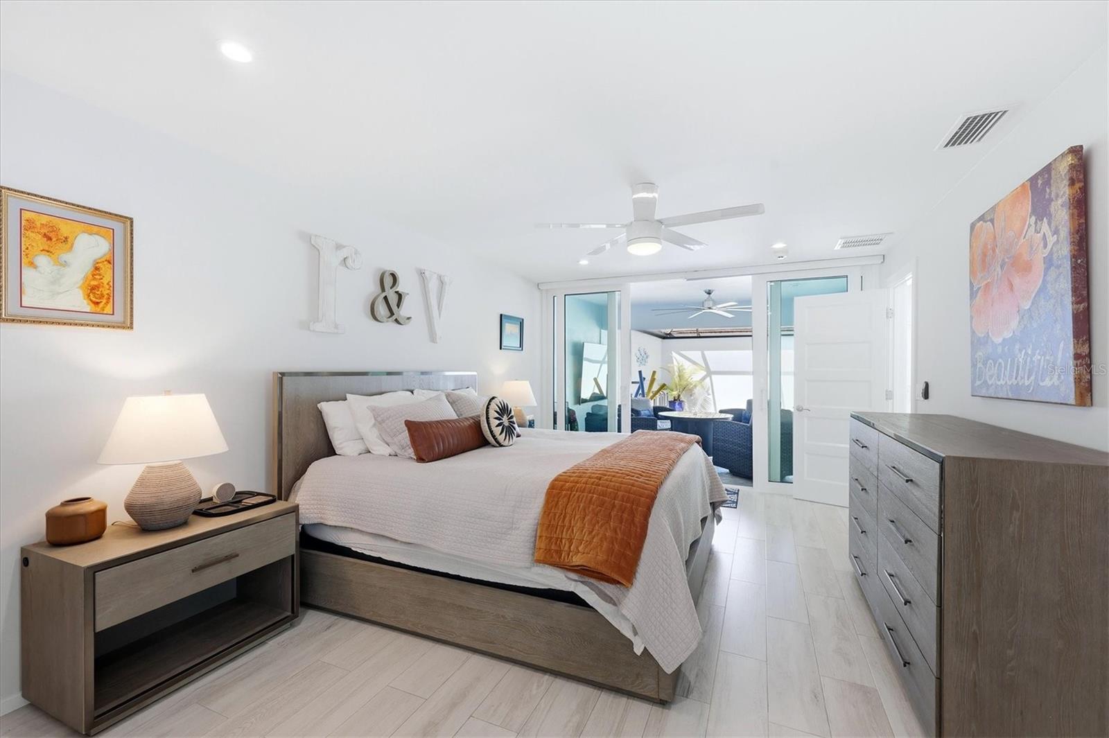GLEN OAKS MANOR HOMES PH 2 - Residential