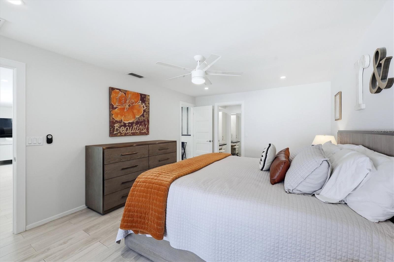 GLEN OAKS MANOR HOMES PH 2 - Residential