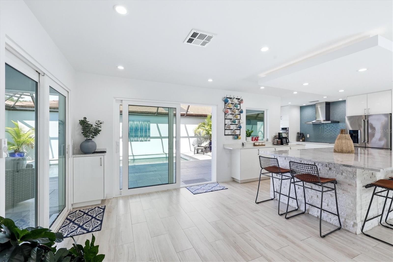 GLEN OAKS MANOR HOMES PH 2 - Residential