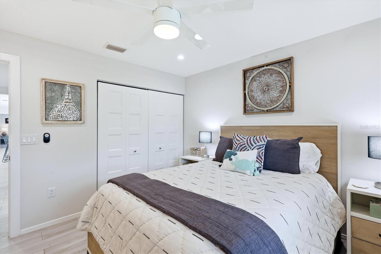 GLEN OAKS MANOR HOMES PH 2 - Residential