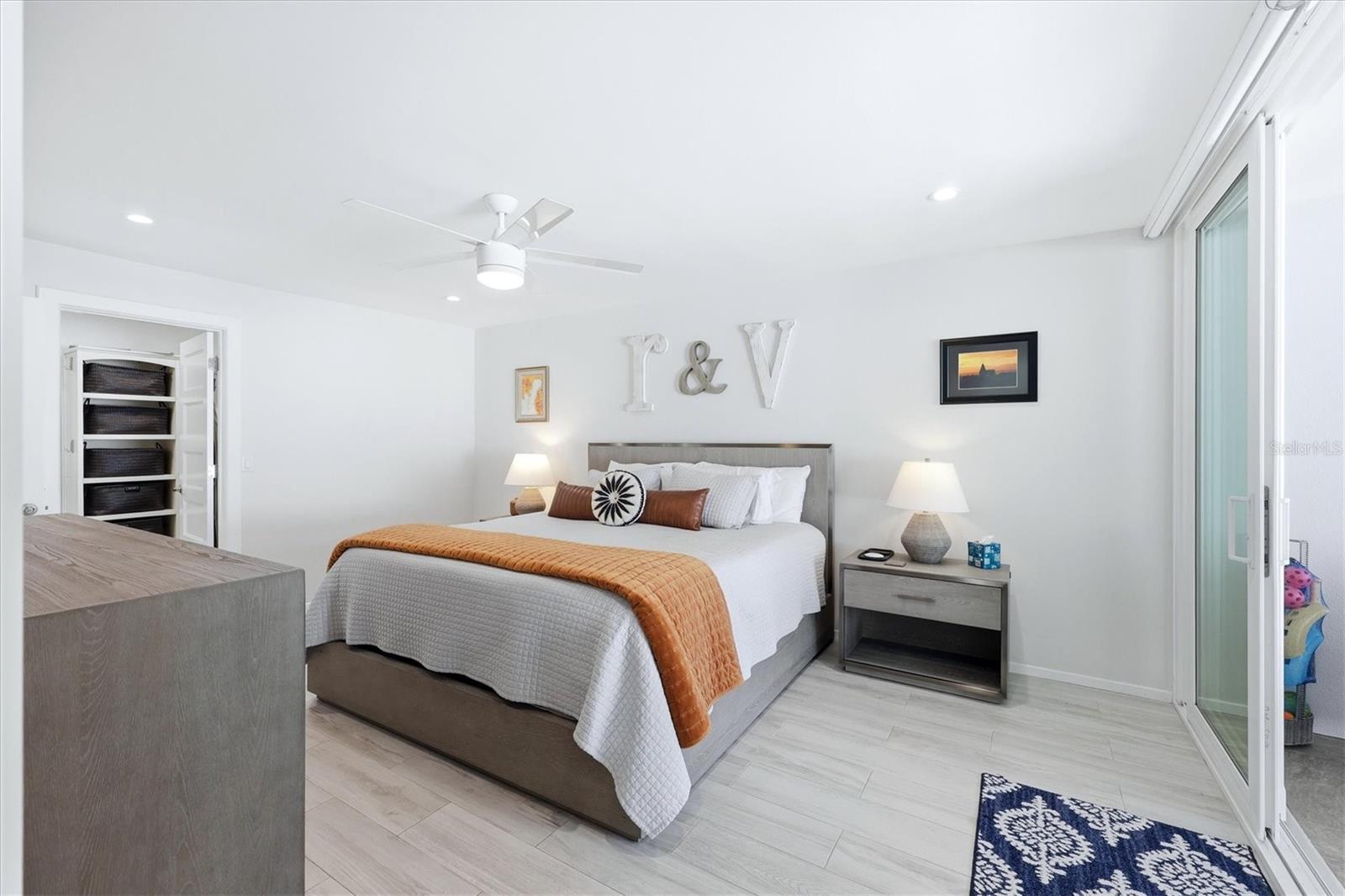 GLEN OAKS MANOR HOMES PH 2 - Residential