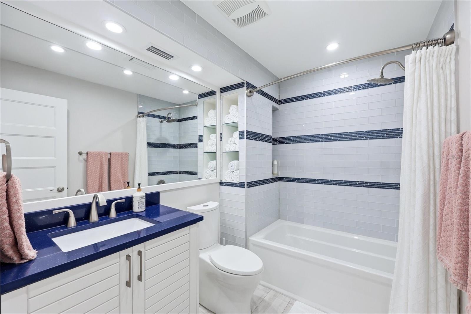 GLEN OAKS MANOR HOMES PH 2 - Residential