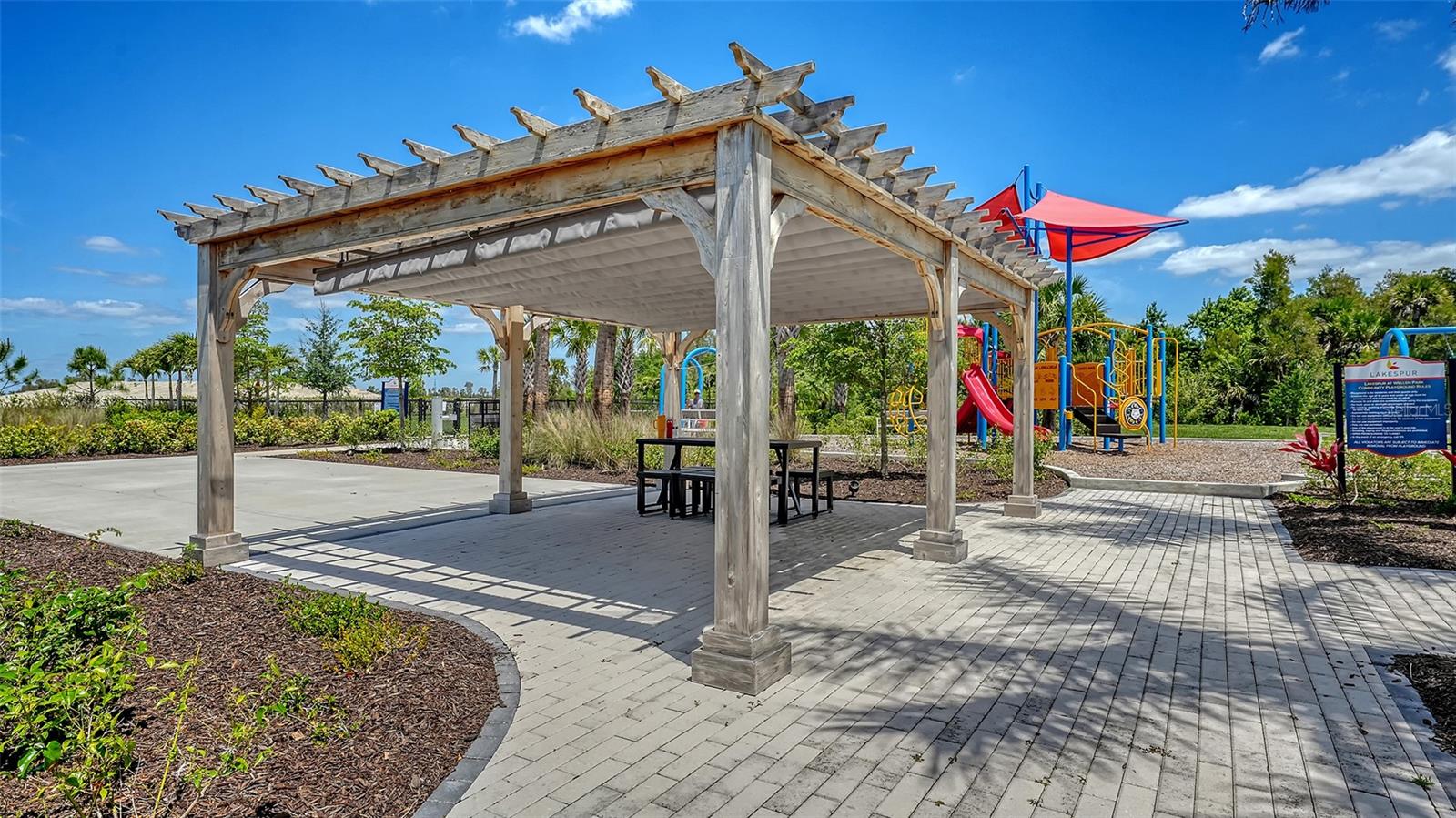 LAKESPUR/WELLEN PARK - Residential