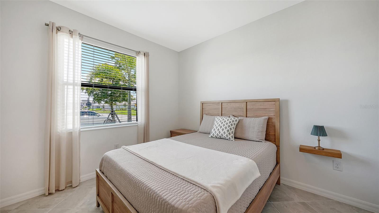 LAKESPUR/WELLEN PARK - Residential