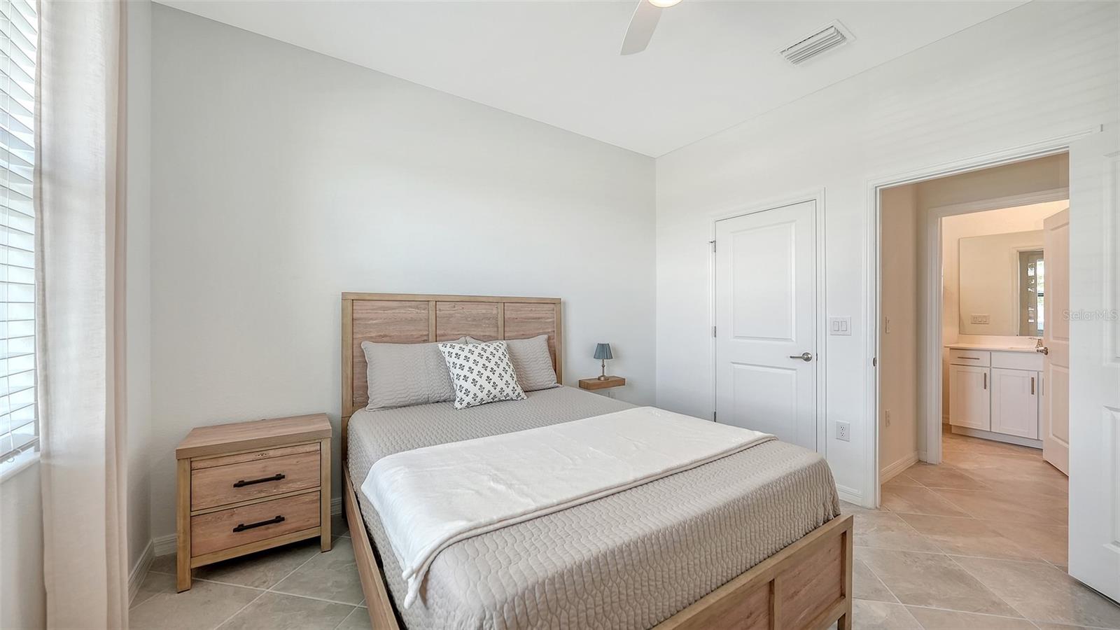 LAKESPUR/WELLEN PARK - Residential