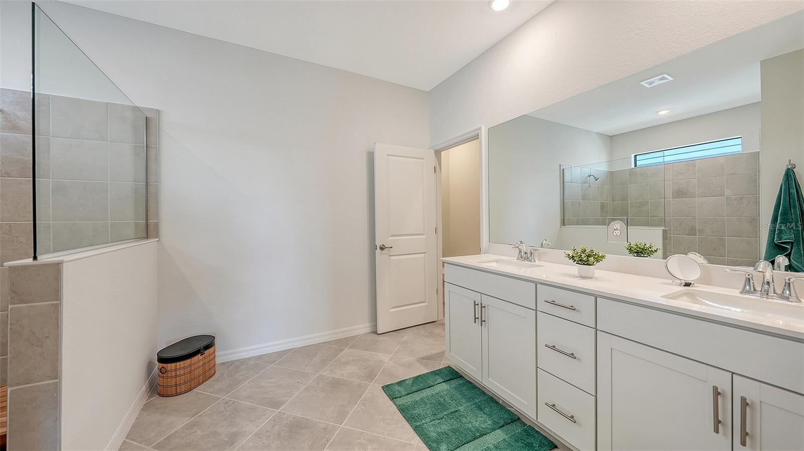 LAKESPUR/WELLEN PARK - Residential