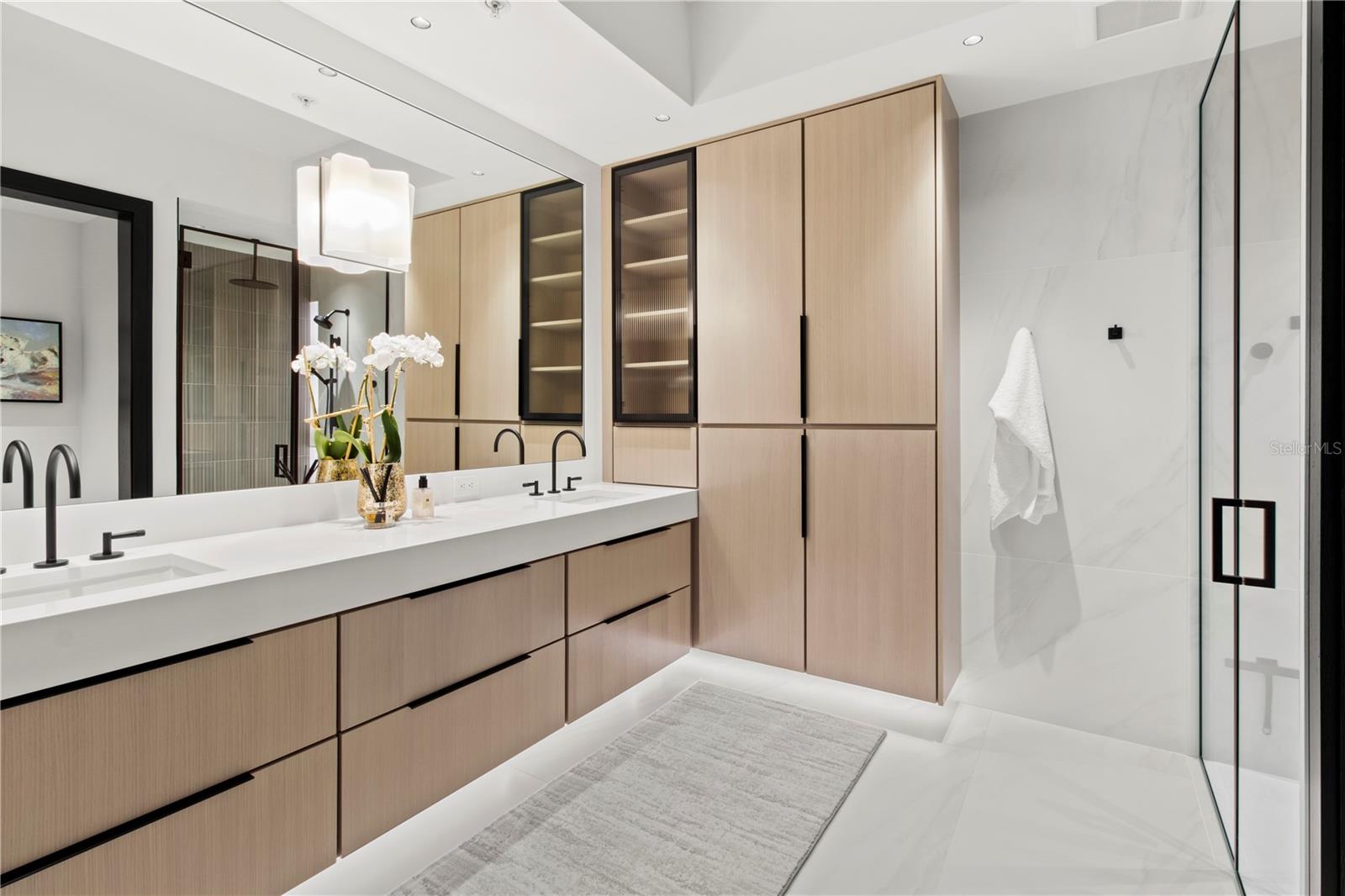 THE MOORINGS AT EDGEWATER IV - Residential