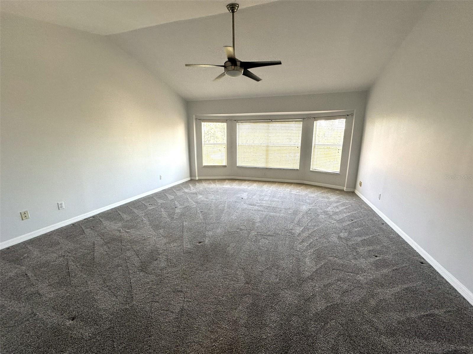 TIERRA SOUND TWNHMS - Residential