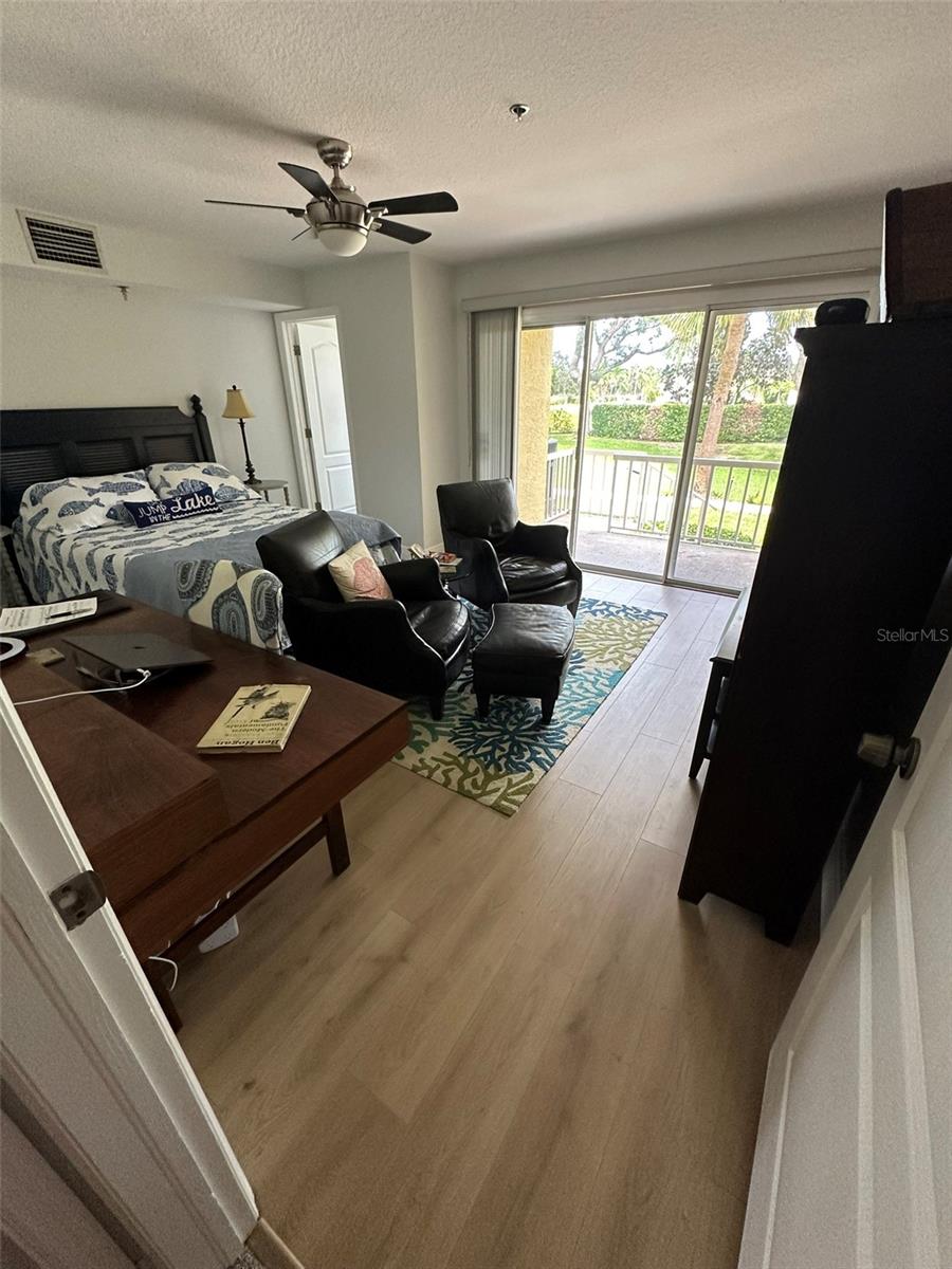 TIERRA SOUND TWNHMS - Residential