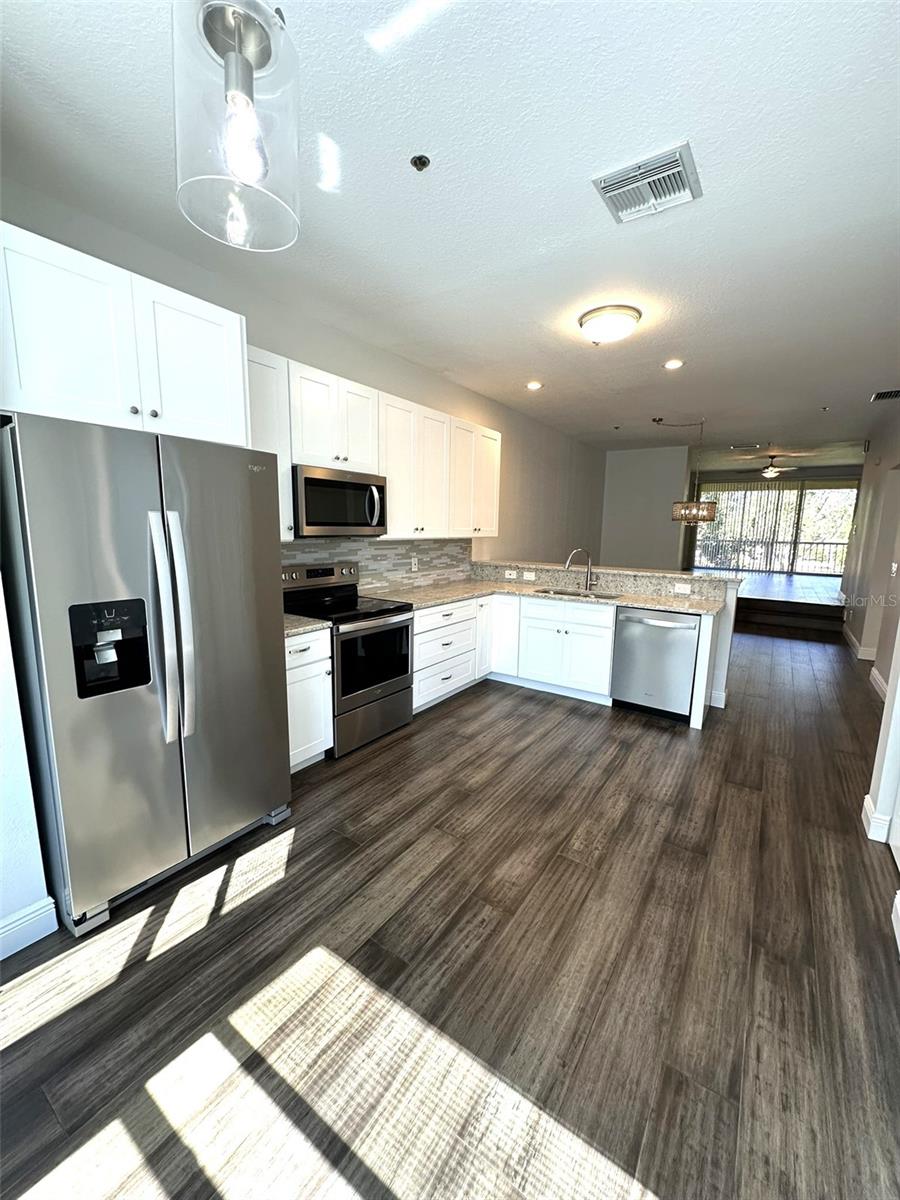 TIERRA SOUND TWNHMS - Residential