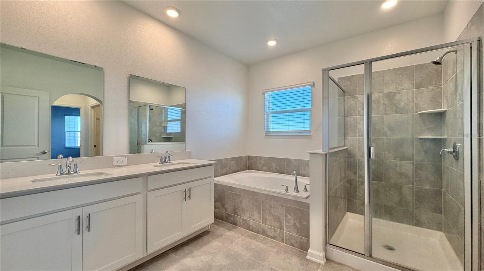 WELLNESS RDG PH 1-B - Residential Lease