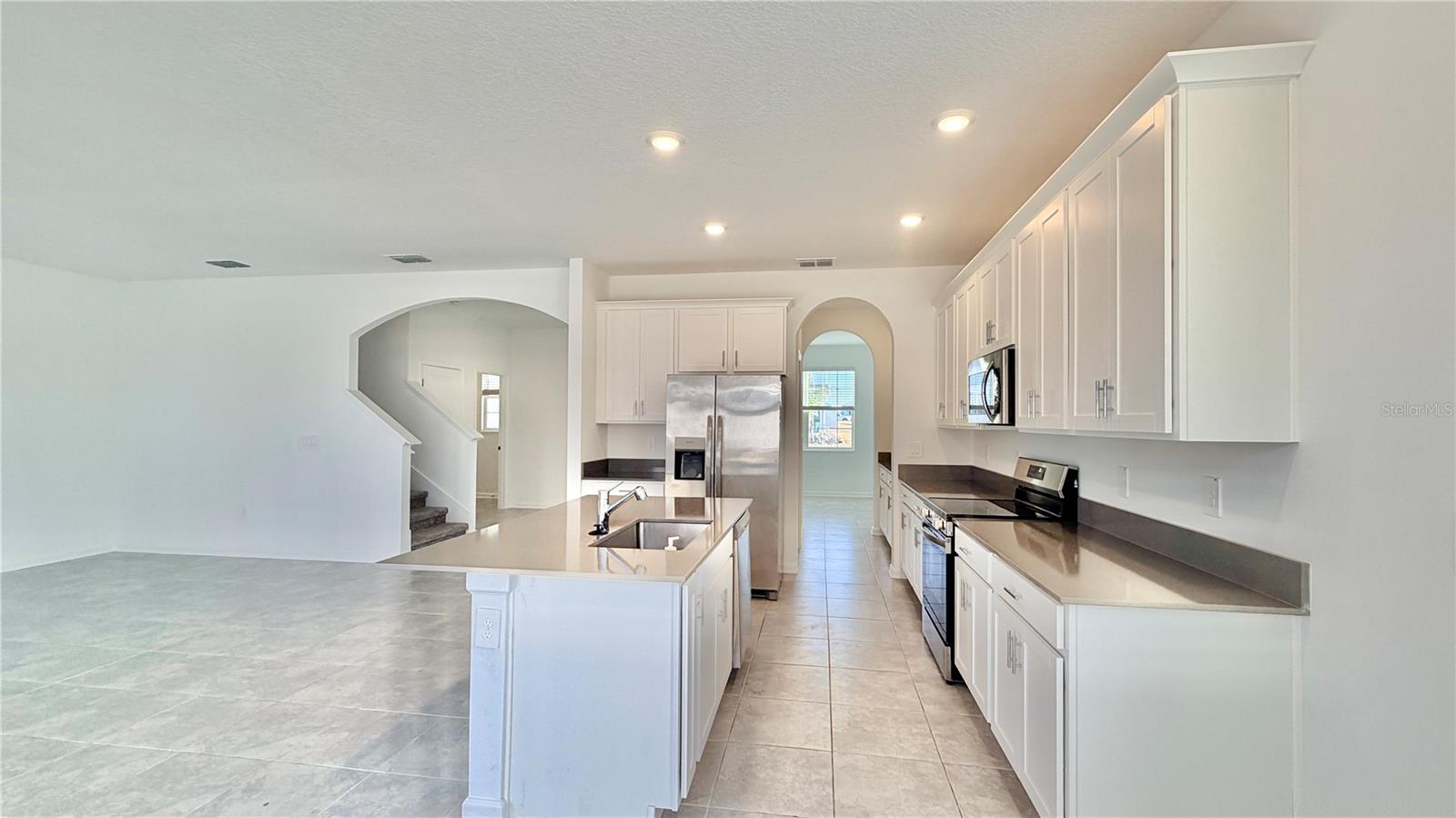 WELLNESS RDG PH 1-B - Residential Lease