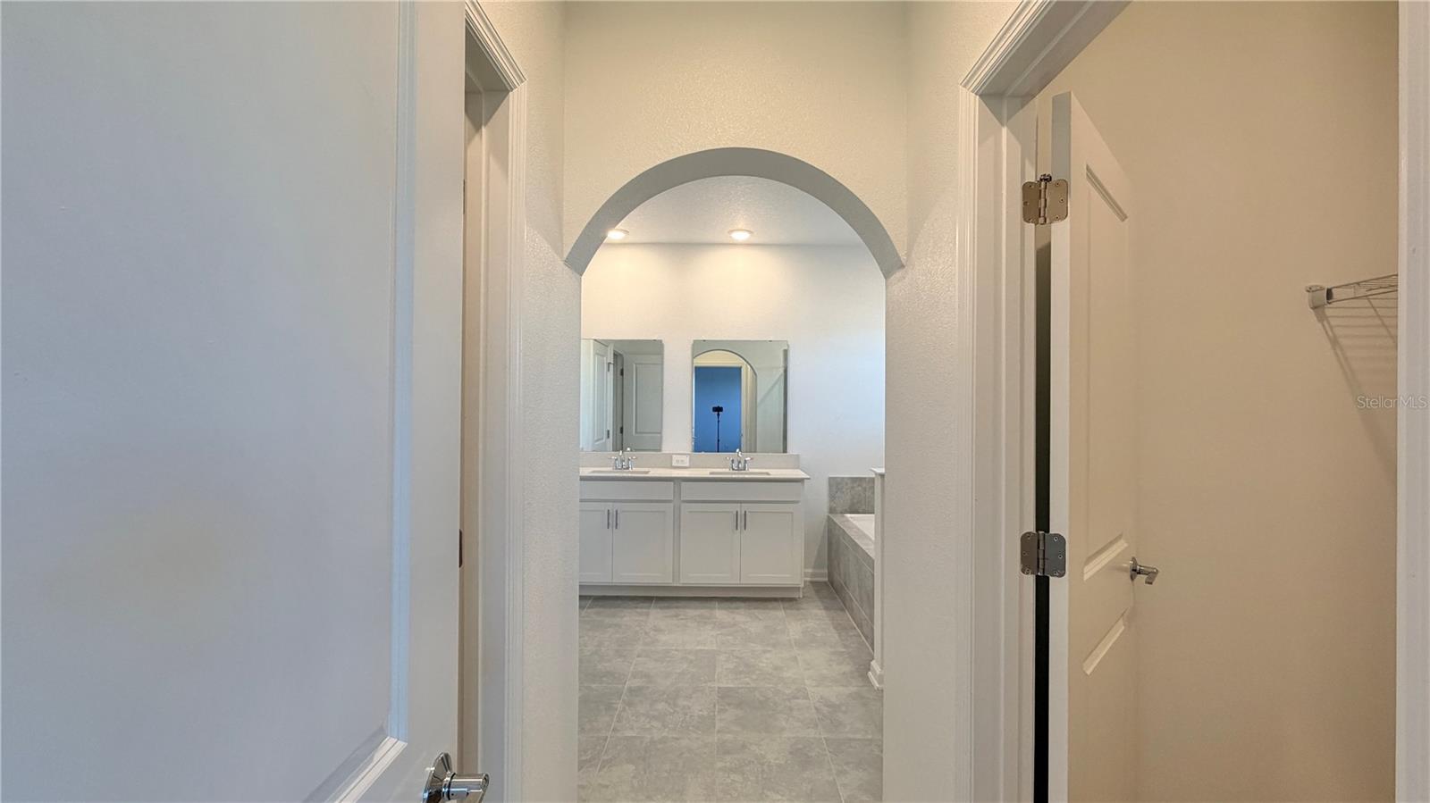 WELLNESS RDG PH 1-B - Residential Lease