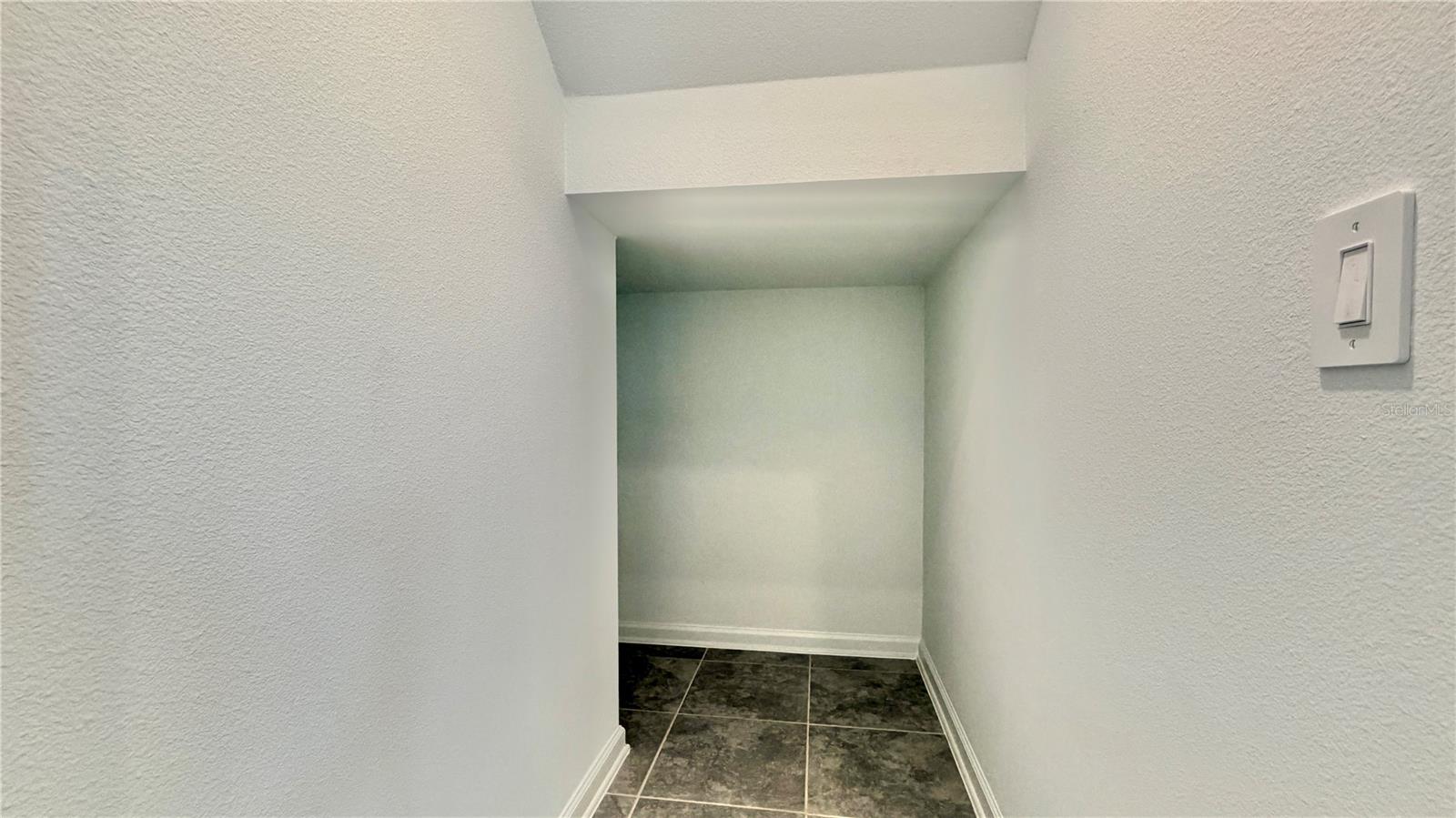 WELLNESS RDG PH 1-B - Residential Lease