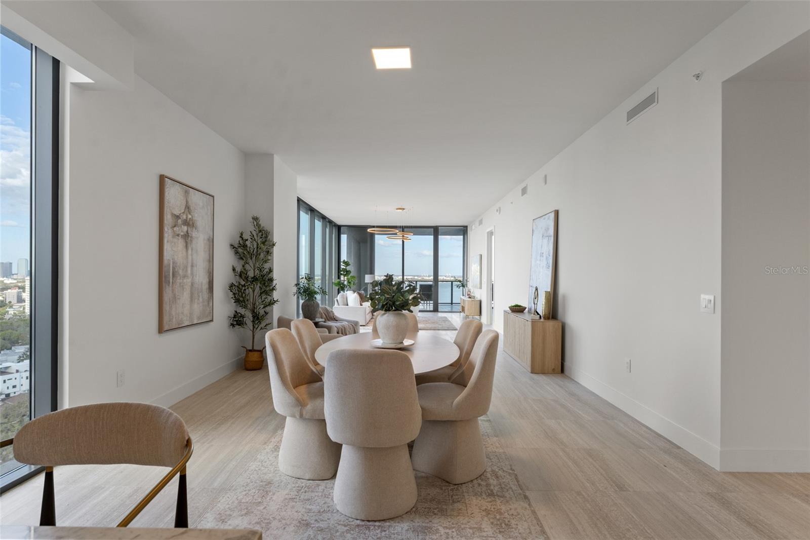 3015 S YSABELLA AVENUE 1901