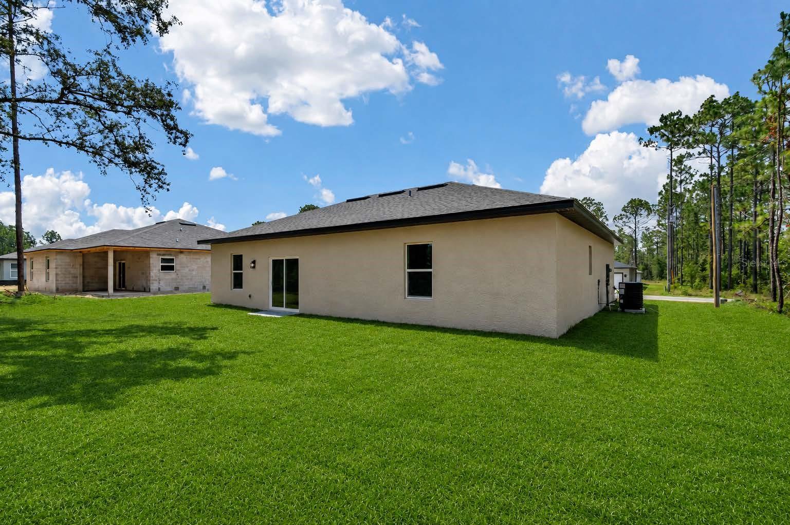 629 W HERONSBILL LANE