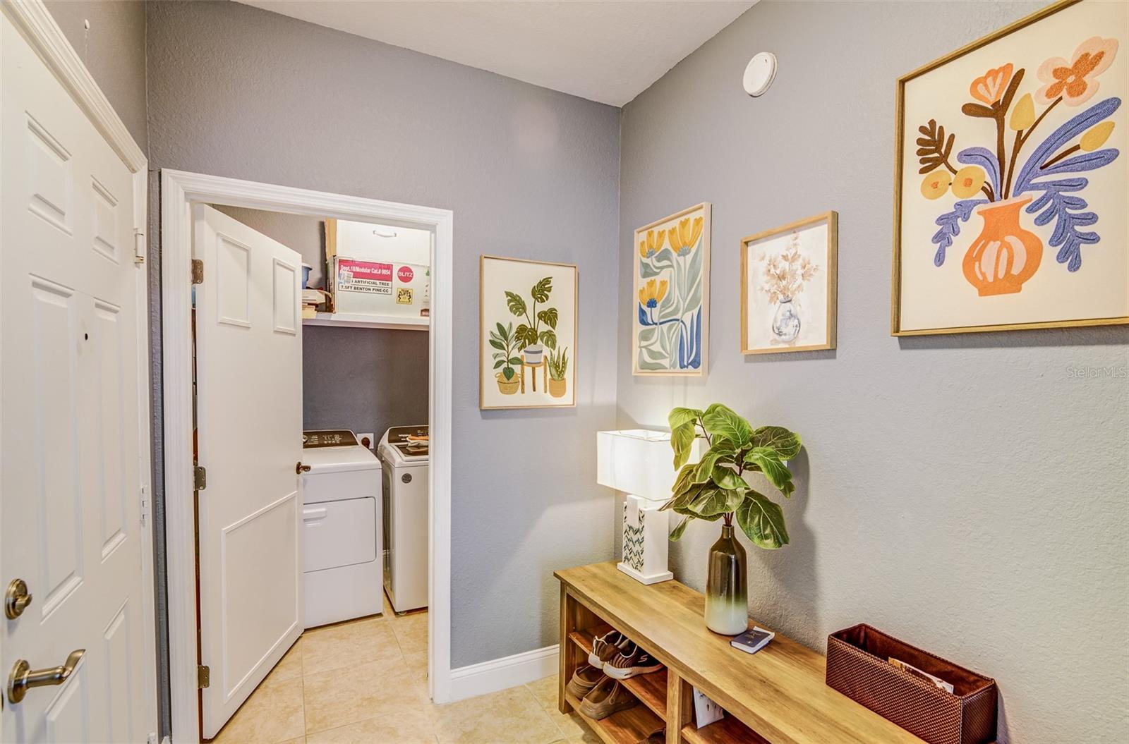 NOTTING HILL A CONDO - Residential